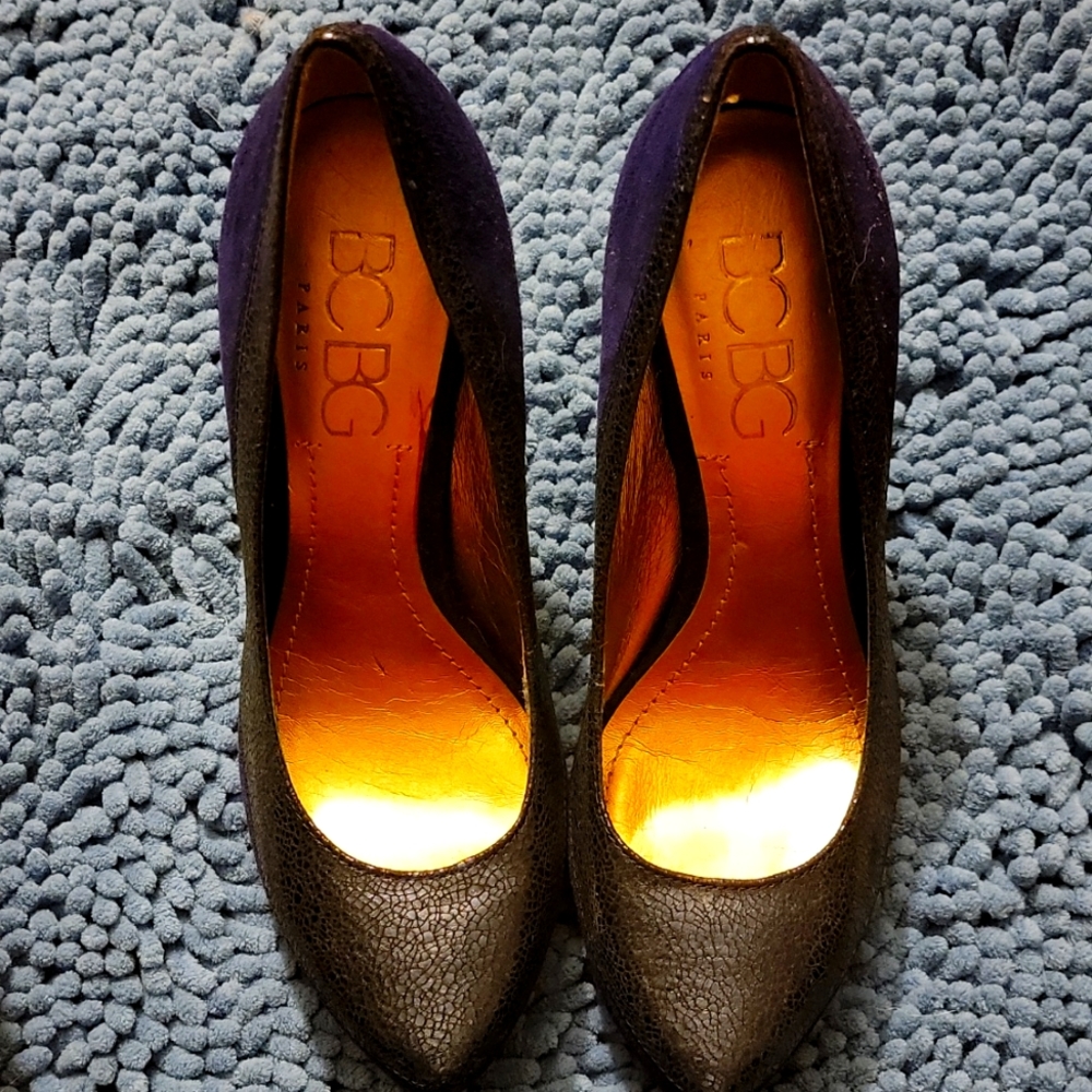 BCBG Paris Worn Once inside! Purple/black stiletto/pump